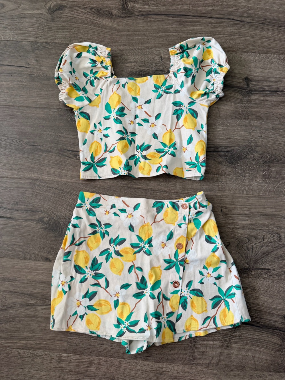 Tahari White Lemon Print Two-Piece Set